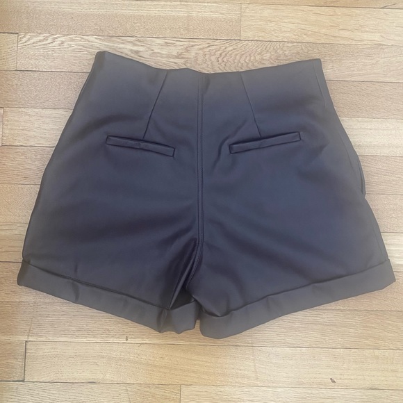 Free People Avec Les Filles Faux Leather Shorts - Picture 2 of 3